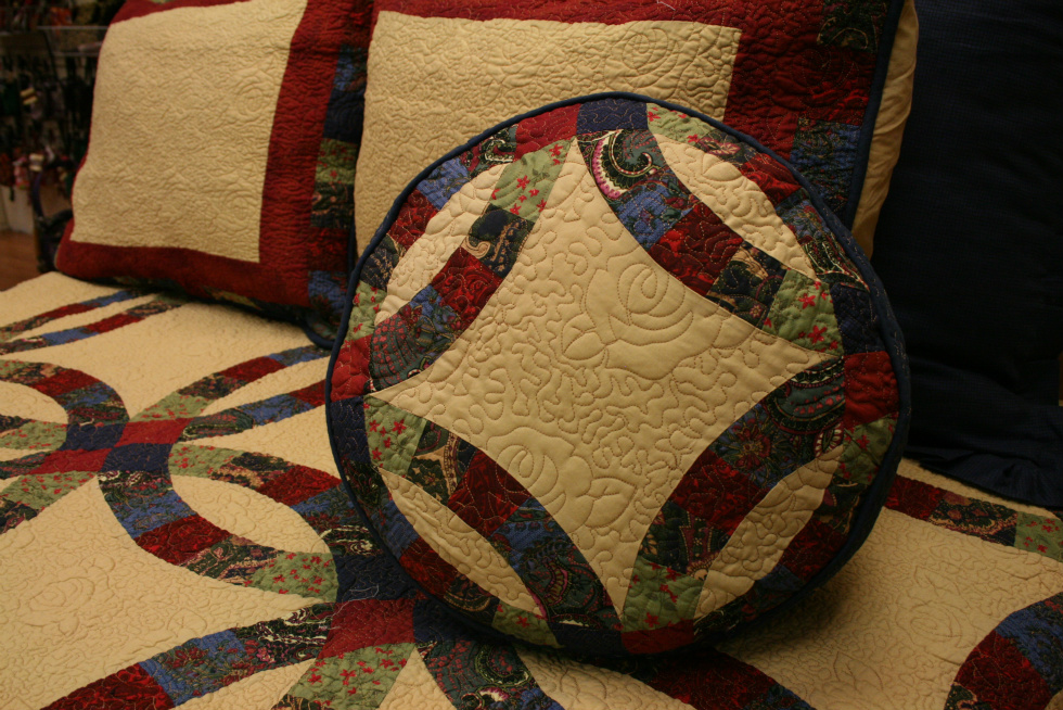 Donna Sharp Quilts Hartford Wedding Ring Quilt Collection by Donna