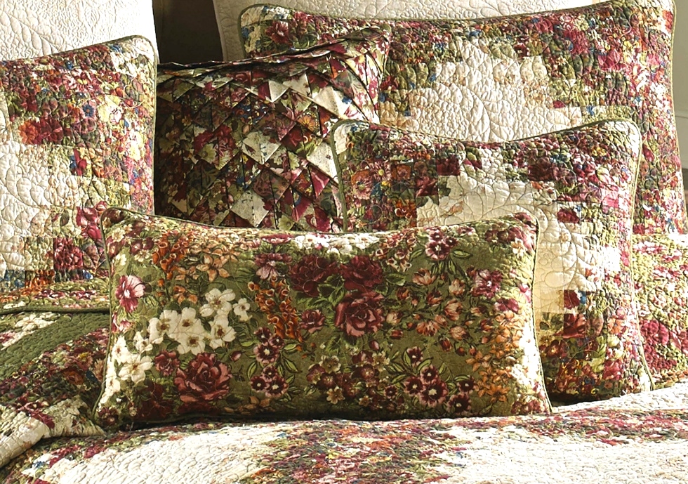 Donna Sharp Quilts Watercolor Irish Chain Quilt Collection by Donna